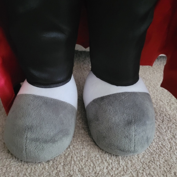 Halloween Greeter 25" Mickey Mouse Vampire - Picture 7 of 7